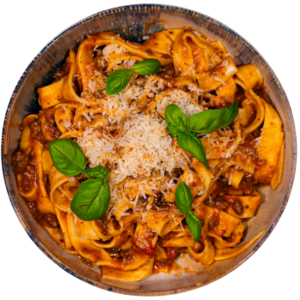 TAGLIATELLE ALLA RAGÙ BOLOGNESE